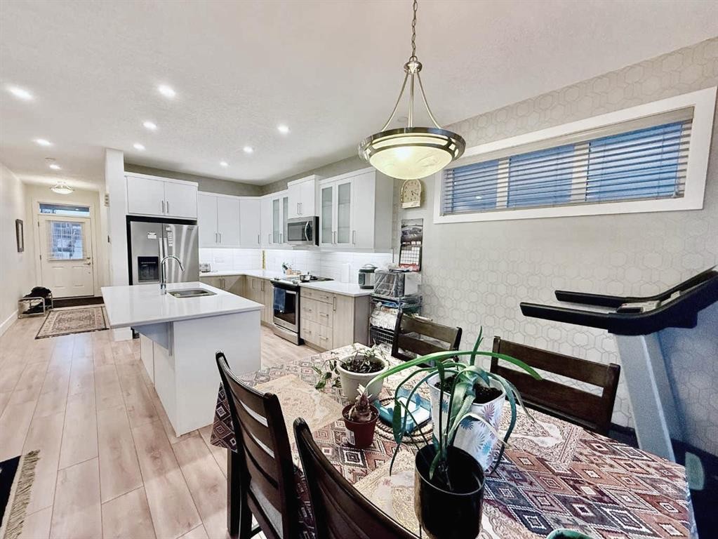 148 Carrington Circle Nw, Calgary, AB - Indoor