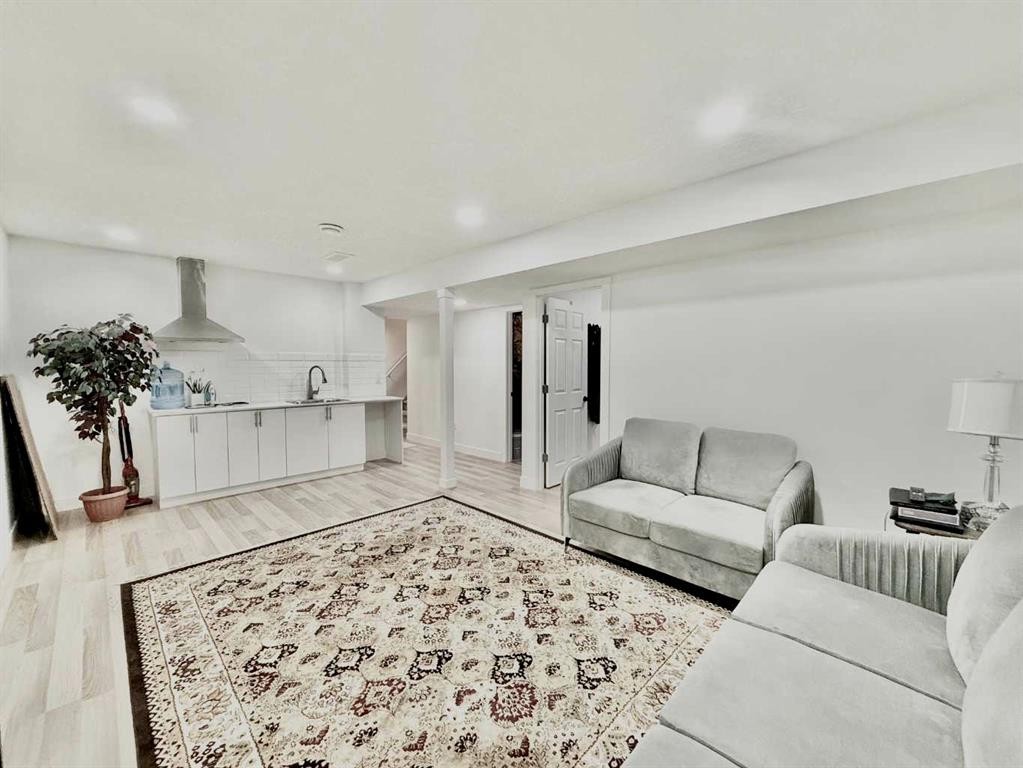 148 Carrington Circle Nw, Calgary, AB - Indoor