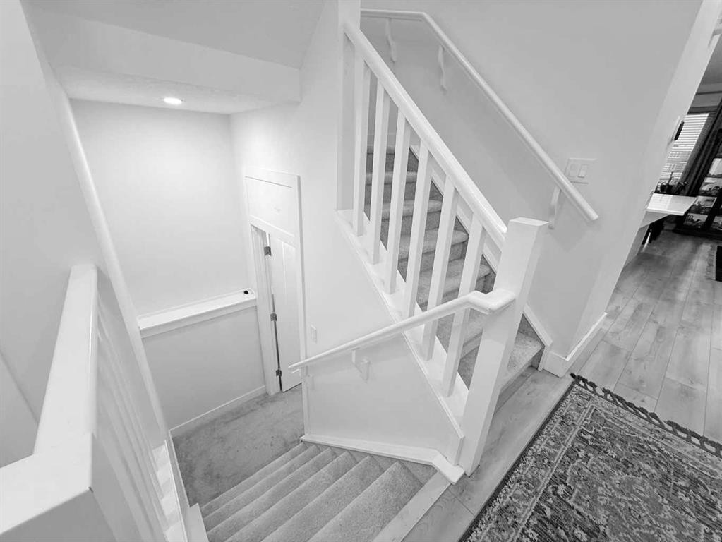 148 Carrington Circle Nw, Calgary, AB - Indoor Photo Showing Other Room
