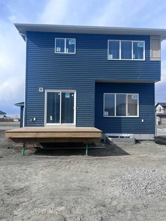 880 Hampshire Crescent Ne, High River, AB - Outdoor