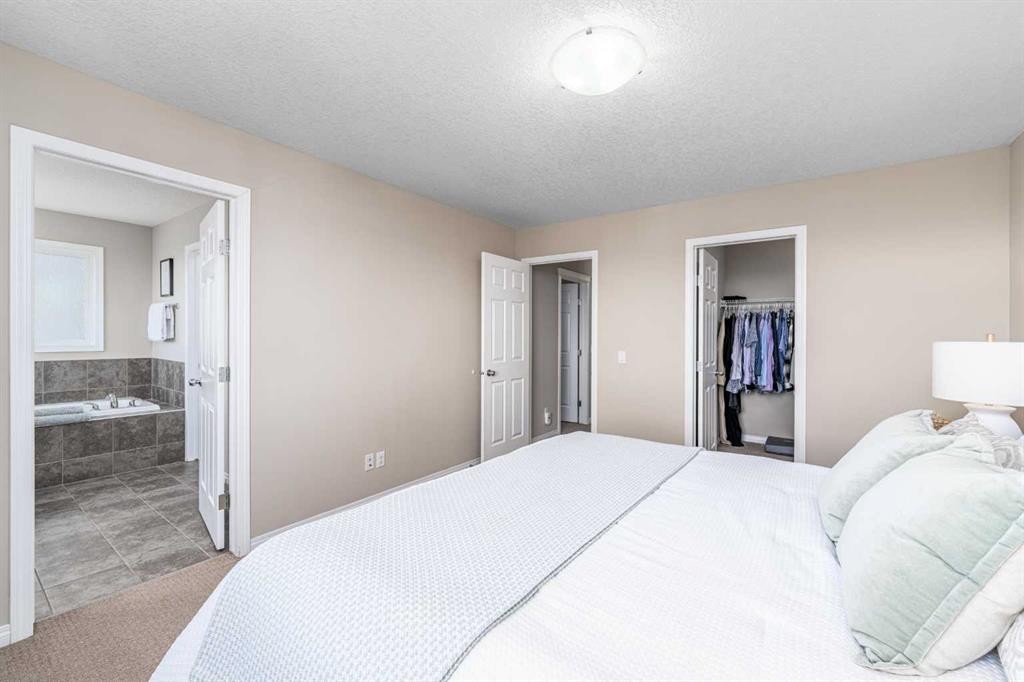 194 Kincora Glen Rise Nw, Calgary, AB - Indoor Photo Showing Bedroom