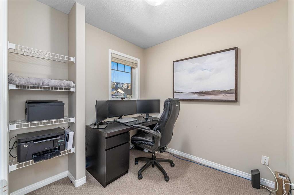 194 Kincora Glen Rise Nw, Calgary, AB - Indoor Photo Showing Office