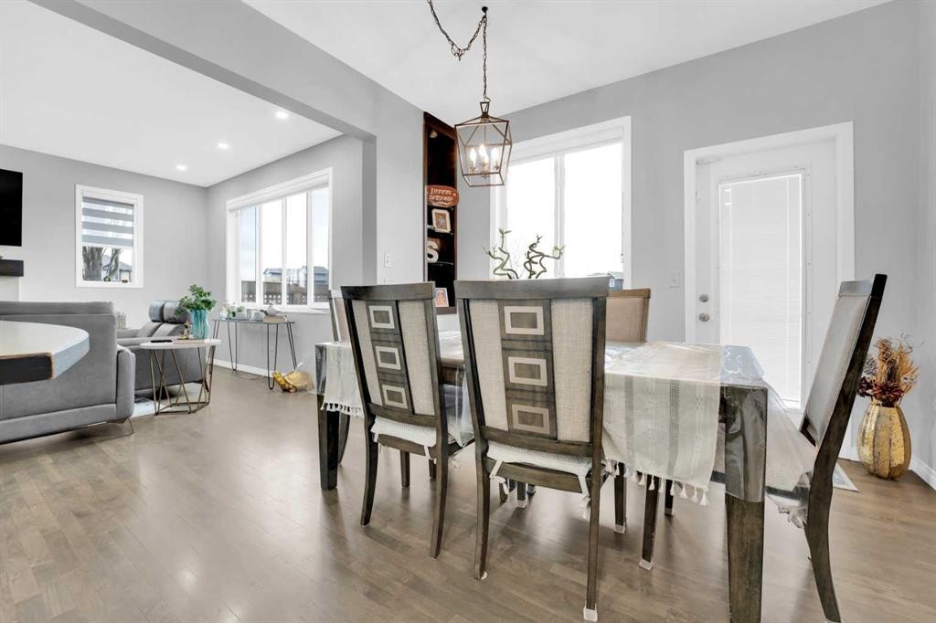 2101 Luxstone Boulevard Sw, Airdrie, AB - Indoor Photo Showing Dining Room