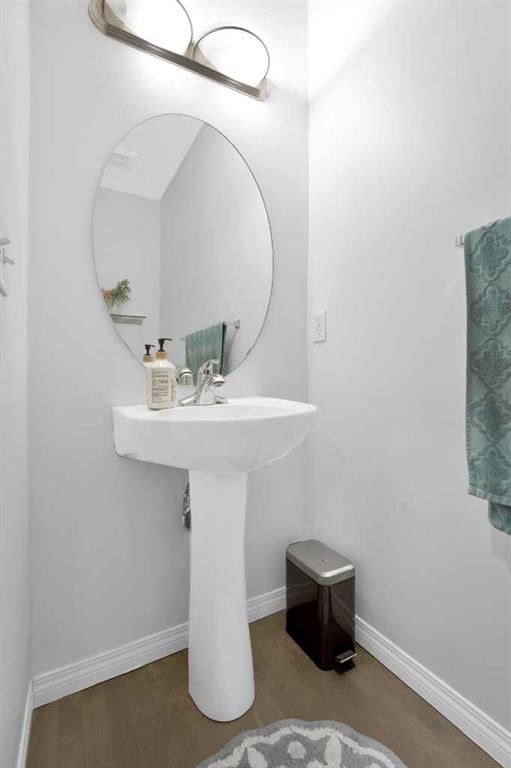2101 Luxstone Boulevard Sw, Airdrie, AB - Indoor Photo Showing Bathroom