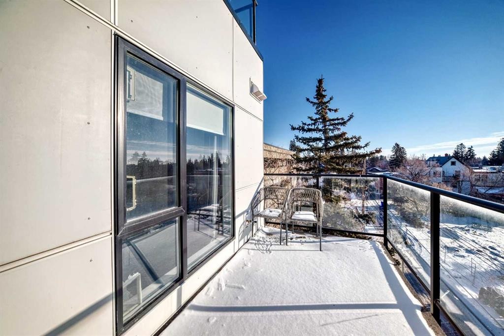 304-1521 26 Avenue Sw, Calgary, AB - Outdoor With Exterior