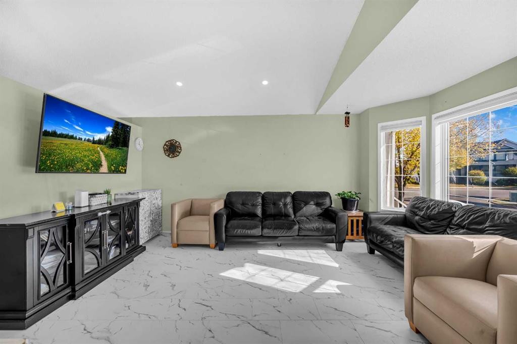 48 Martin Crossing Court Ne, Calgary, AB - Indoor Photo Showing Living Room
