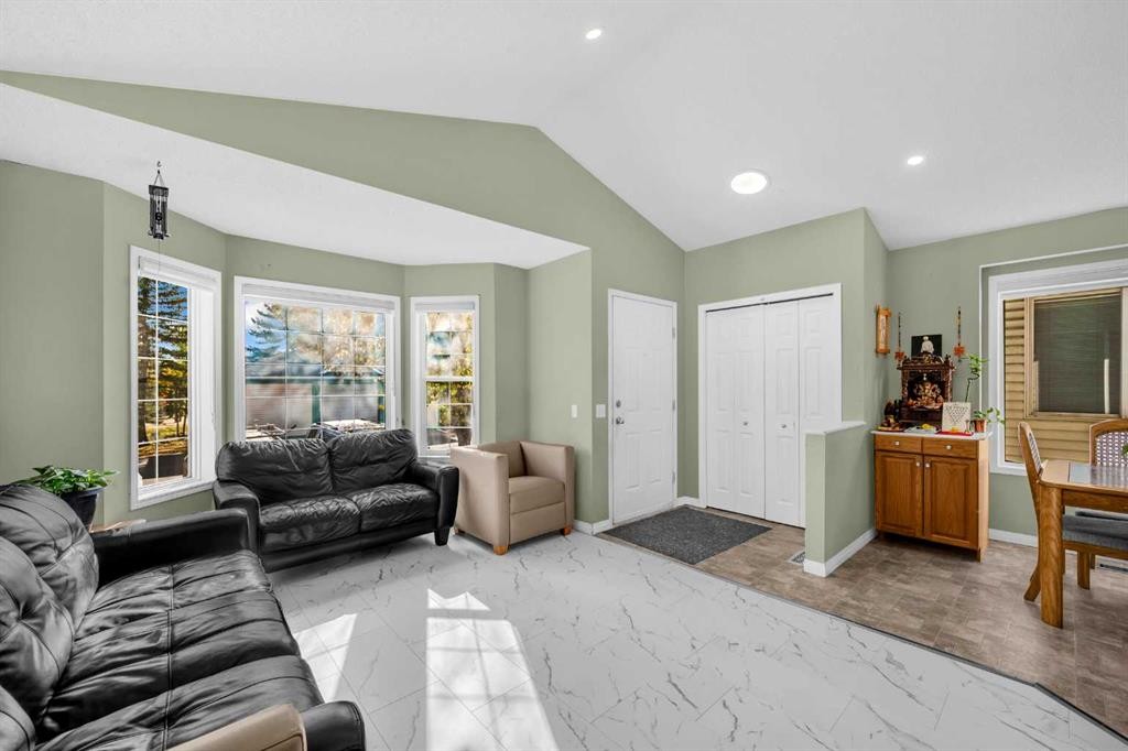 48 Martin Crossing Court Ne, Calgary, AB - Indoor Photo Showing Living Room