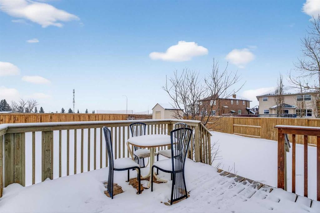 106 Saddlecrest Crescent Ne, Calgary, AB - Outdoor