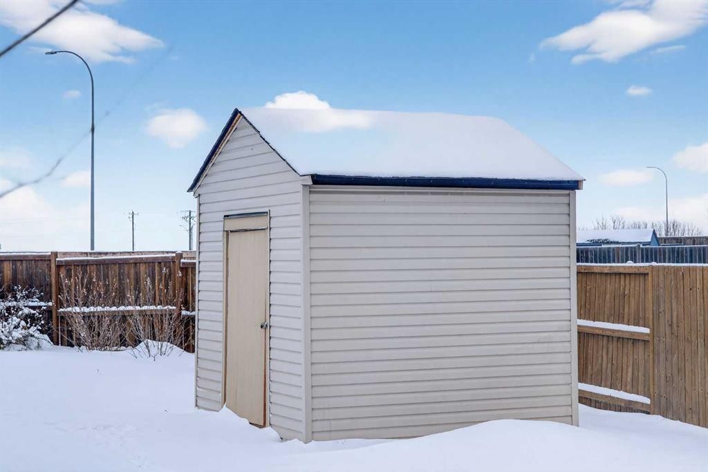 106 Saddlecrest Crescent Ne, Calgary, AB - Outdoor With Exterior