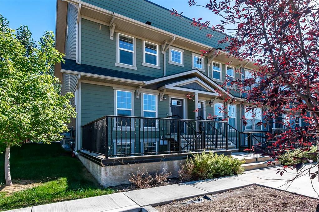 130 Cranbrook Square Se, Calgary, AB - Outdoor
