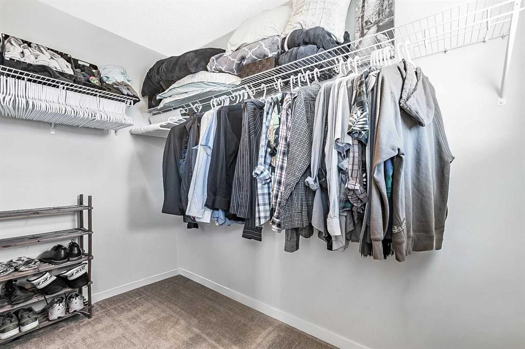 130 Cranbrook Square Se, Calgary, AB - Indoor With Storage