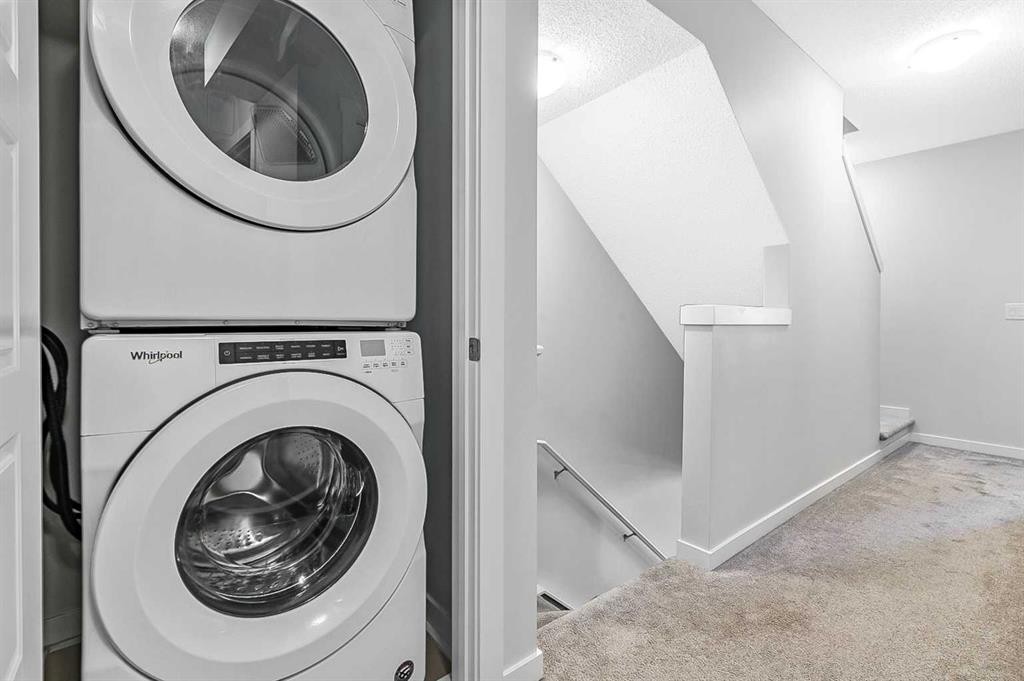 130 Cranbrook Square Se, Calgary, AB - Indoor Photo Showing Laundry Room