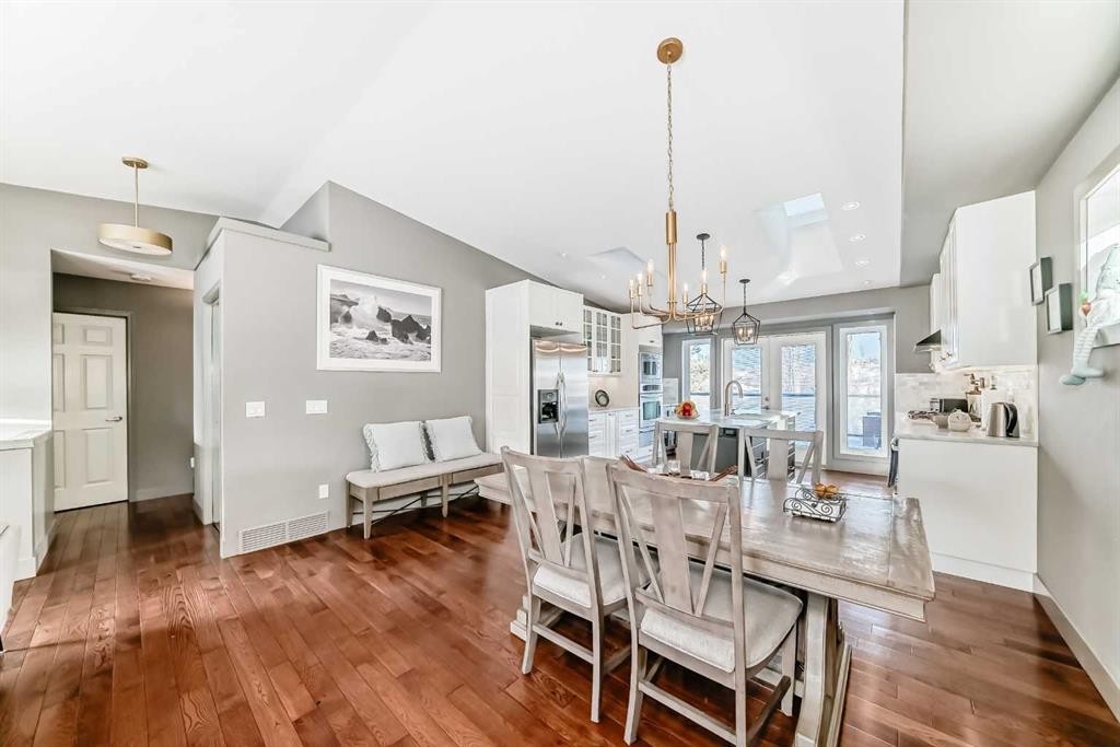 52 Hidden Vale Crescent Nw, Calgary, AB - Indoor Photo Showing Dining Room
