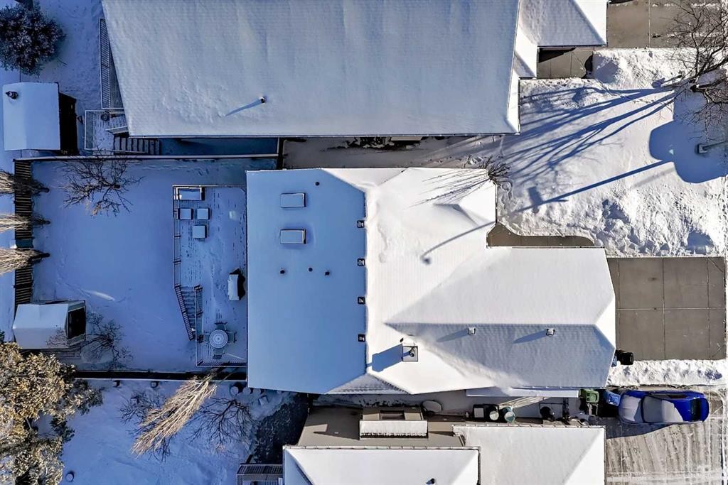 52 Hidden Vale Crescent Nw, Calgary, AB - Outdoor