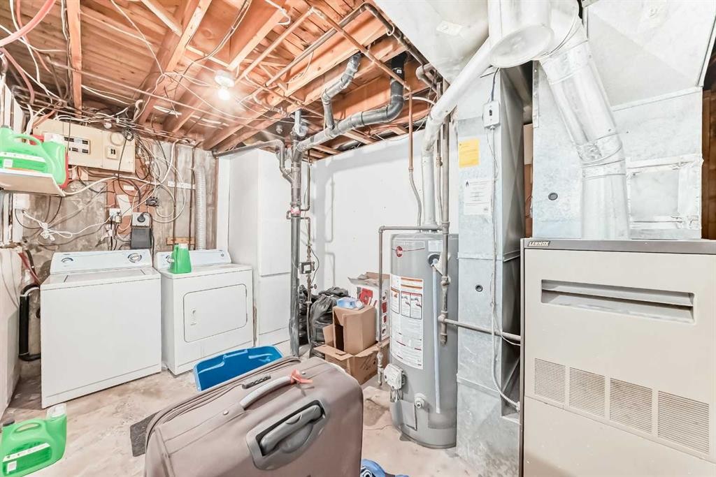 6944 Temple Drive Ne, Calgary, AB - Indoor Photo Showing Other Room