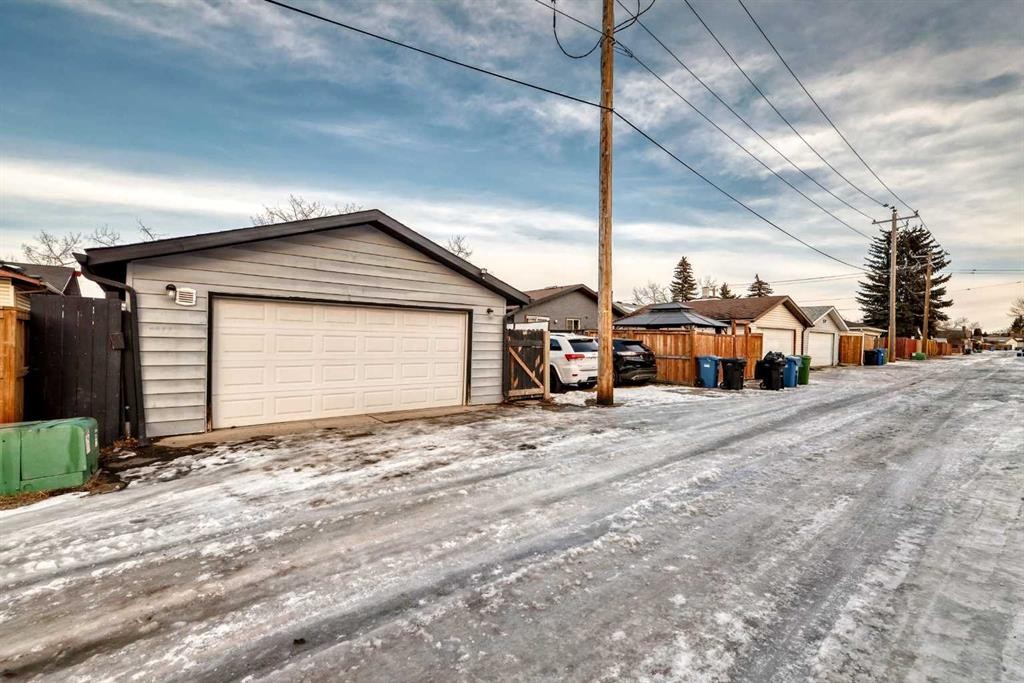 6944 Temple Drive Ne, Calgary, AB - Outdoor