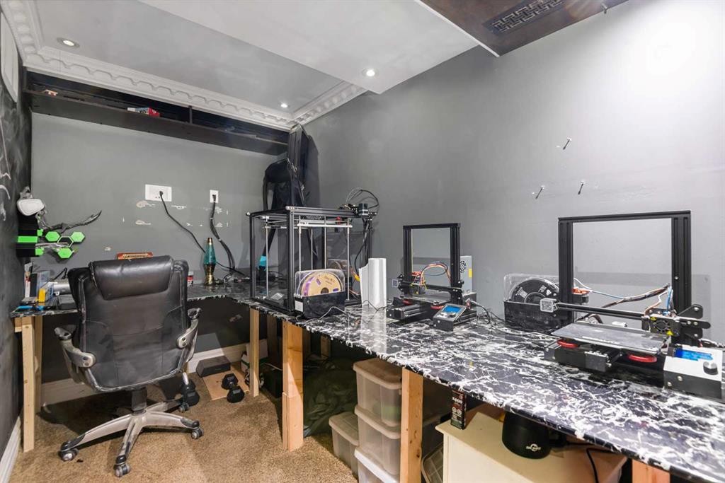 205 Mckenzie Towne Gate Se, Calgary, AB - Indoor