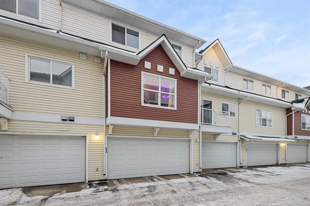205 Mckenzie Towne Gate Se, Calgary, AB - Outdoor With Exterior