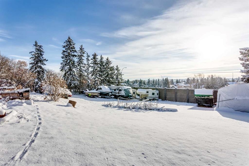 6003 Baroc Road Nw, Calgary, AB - Outdoor With View