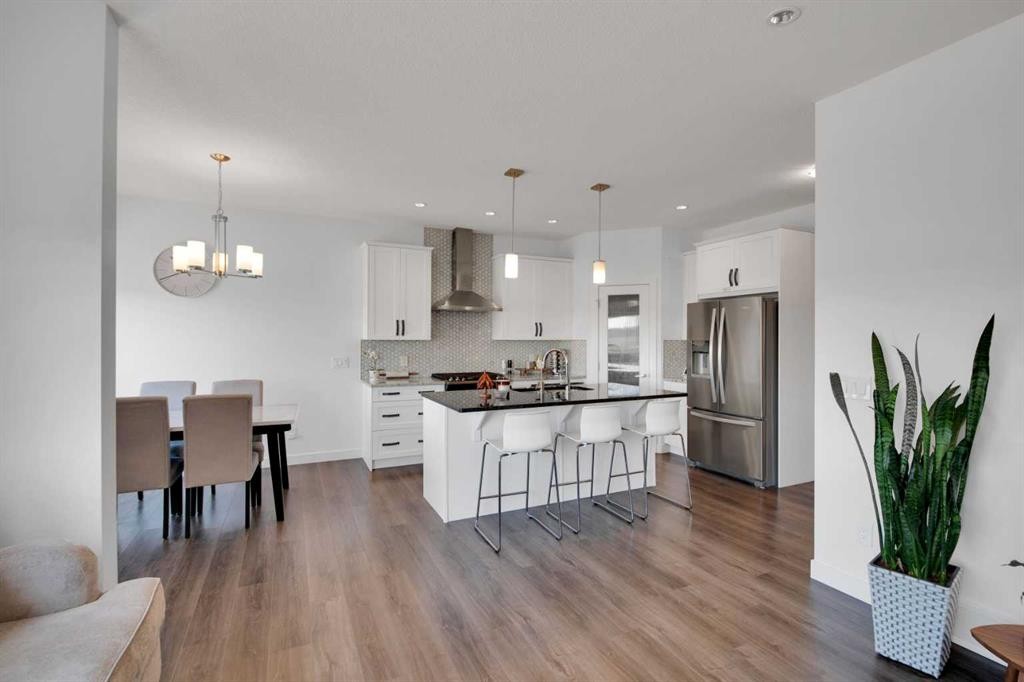 301 Sage Meadows Park Nw, Calgary, AB - Indoor Photo Showing Kitchen With Upgraded Kitchen