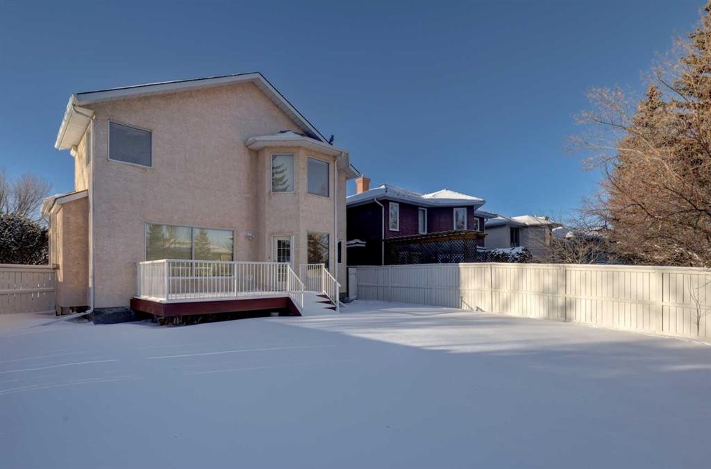 271 Mountain Park Drive Se, Calgary, AB - Outdoor