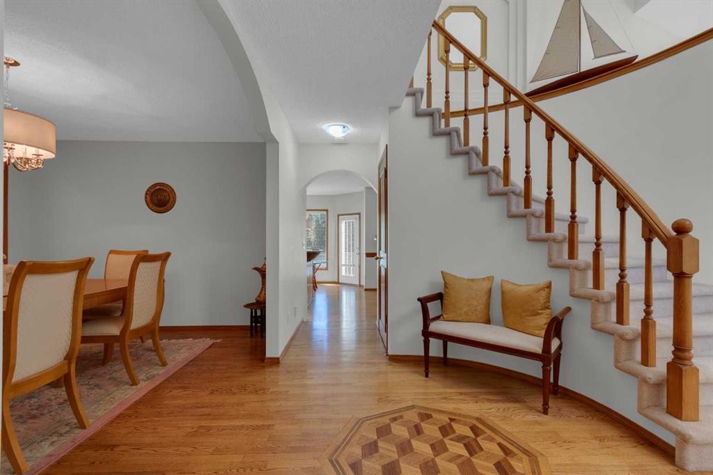 271 Mountain Park Drive Se, Calgary, AB - Indoor Photo Showing Other Room