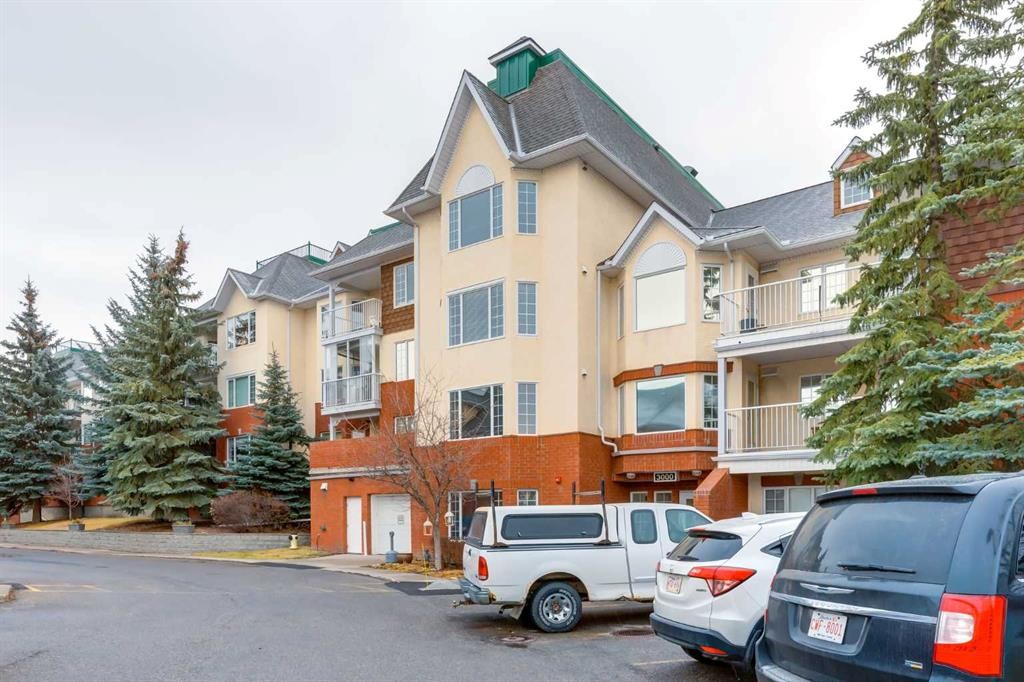 3204-3204 Sienna Park Green Sw, Calgary, AB - Outdoor With Balcony With Facade
