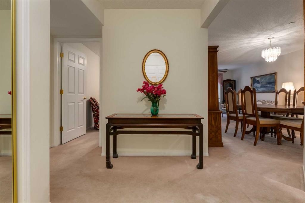 3204-3204 Sienna Park Green Sw, Calgary, AB - Indoor