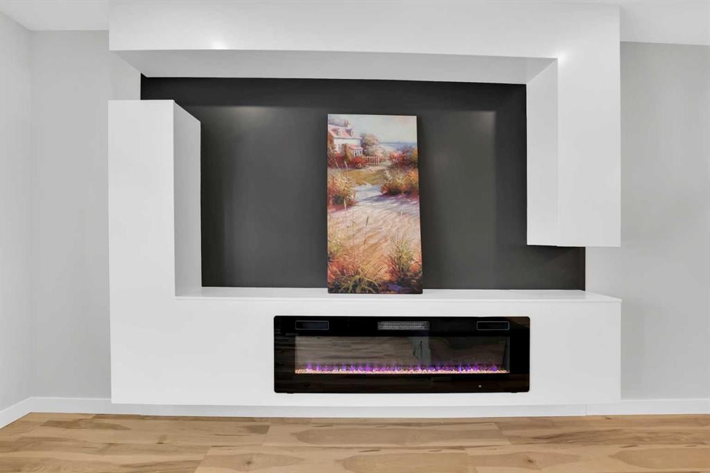 216 99 Avenue Se, Calgary, AB - Indoor Photo Showing Other Room