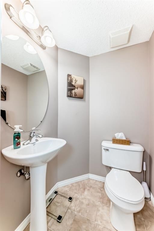 10-21 Mckenzie Towne Gate Se, Calgary, AB - Indoor Photo Showing Bathroom