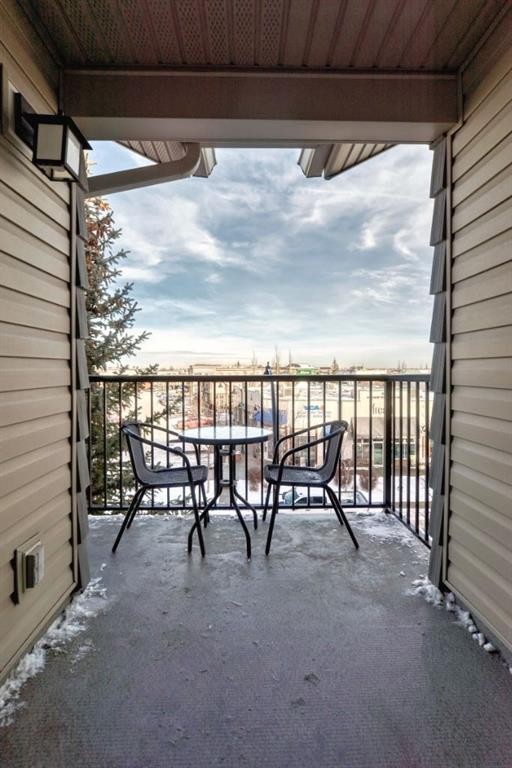 10-21 Mckenzie Towne Gate Se, Calgary, AB - Outdoor With Exterior