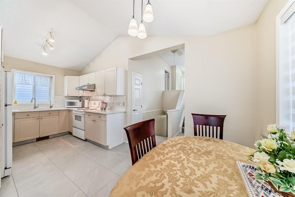 158 Somervale Close Sw, Calgary, AB - Indoor