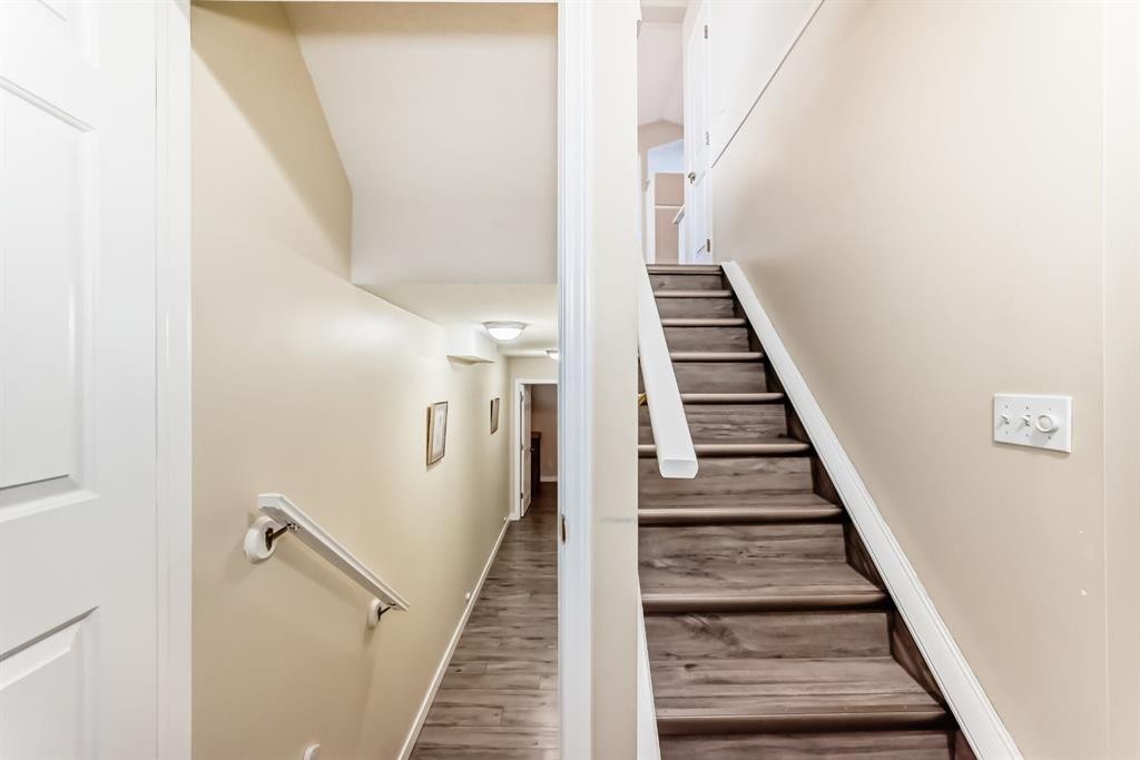 158 Somervale Close Sw, Calgary, AB - Indoor Photo Showing Other Room