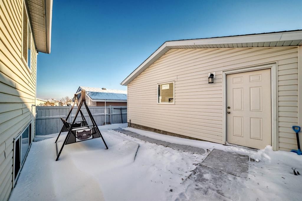 158 Somervale Close Sw, Calgary, AB - Outdoor With Exterior