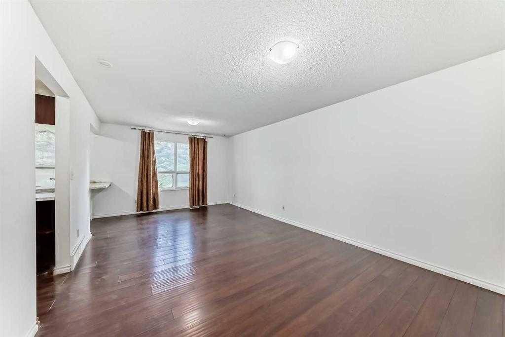 5-5400 Dalhousie Drive Nw, Calgary, AB - Indoor Photo Showing Other Room