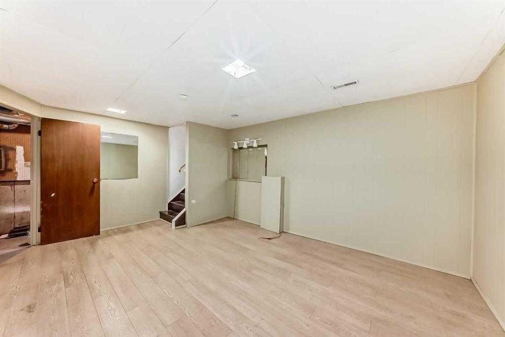 5-5400 Dalhousie Drive Nw, Calgary, AB - Indoor