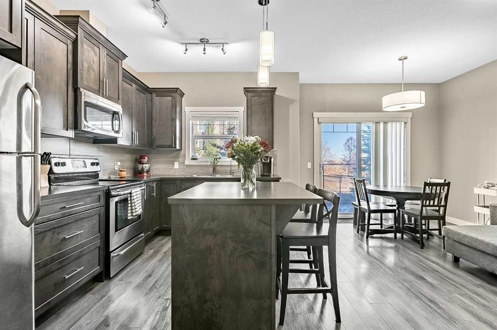 108 Skyview Ranch Grove Ne, Calgary, AB - Indoor Photo Showing Kitchen With Upgraded Kitchen