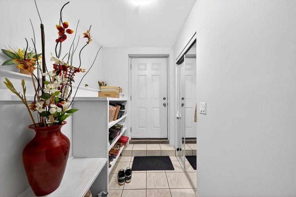 184 Falmere Way Ne, Calgary, AB - Indoor Photo Showing Other Room