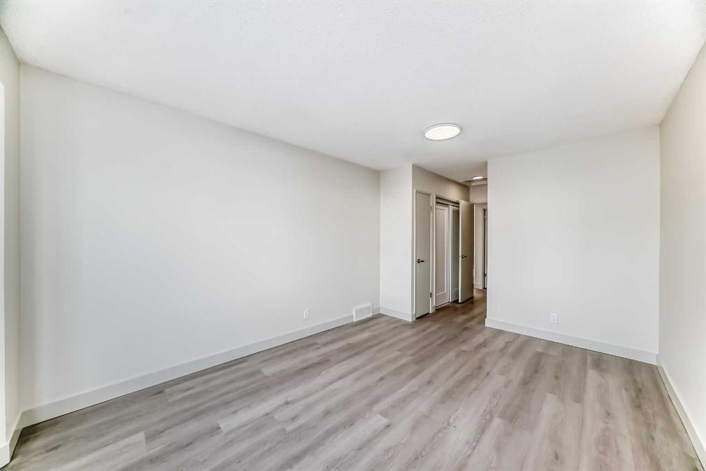 173 Castlebrook Way Ne, Calgary, AB - Indoor Photo Showing Other Room