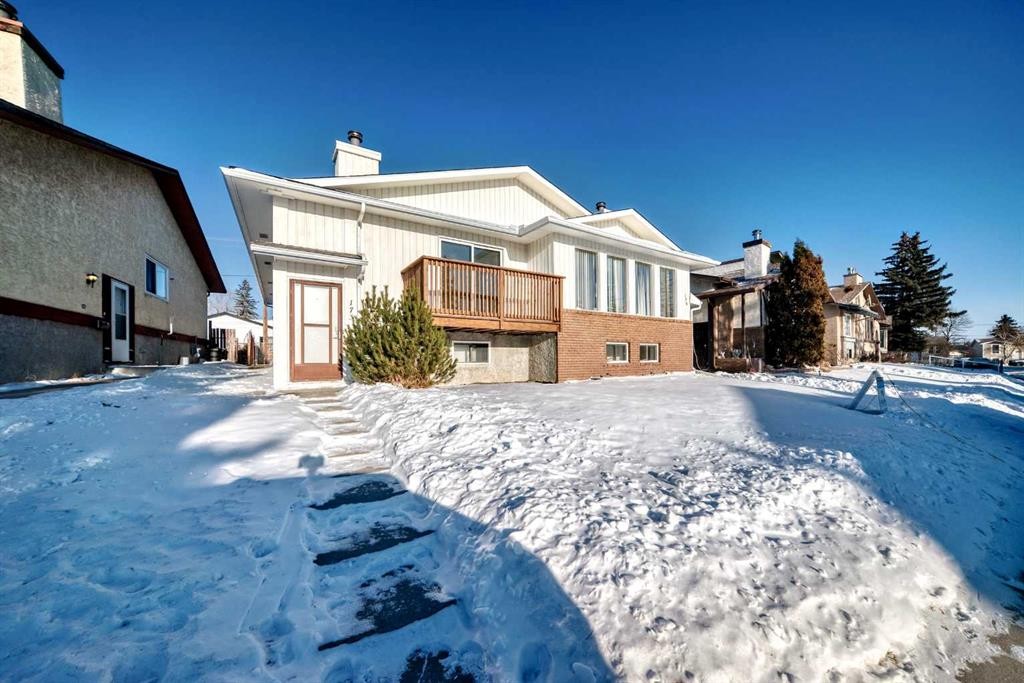 173 Castlebrook Way Ne, Calgary, AB - Outdoor