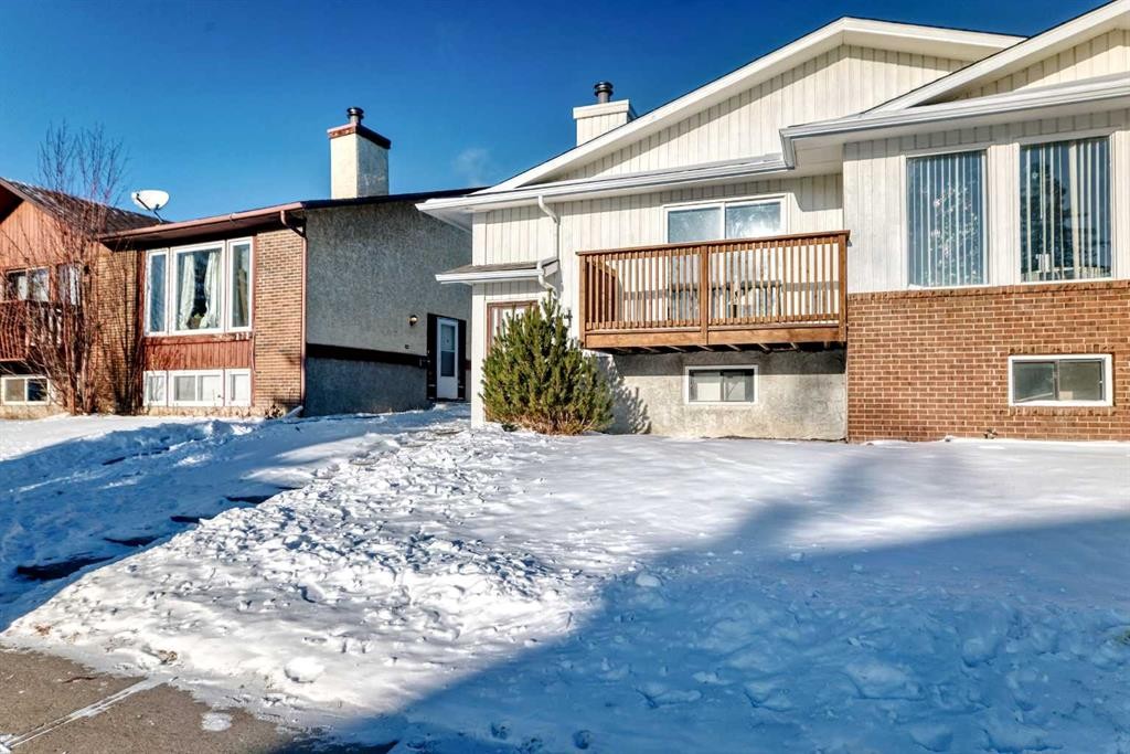 173 Castlebrook Way Ne, Calgary, AB - Outdoor