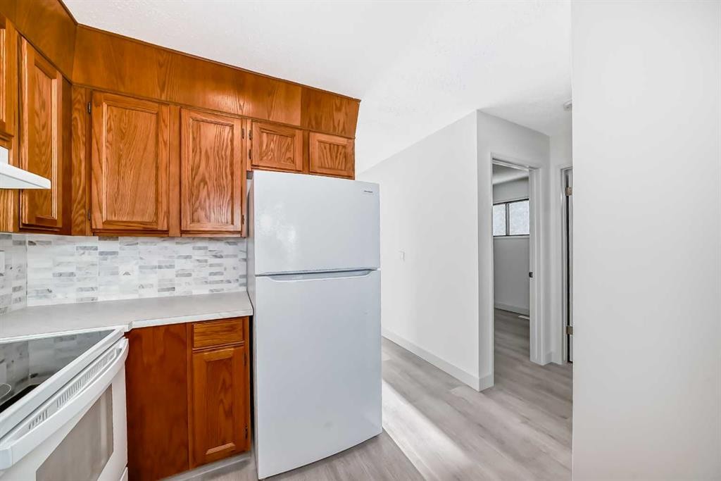 173 Castlebrook Way Ne, Calgary, AB - Indoor Photo Showing Kitchen