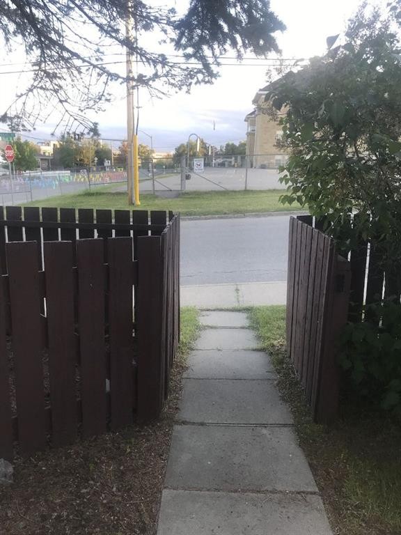 2135 Spiller Road Se, Calgary, AB - Outdoor With View