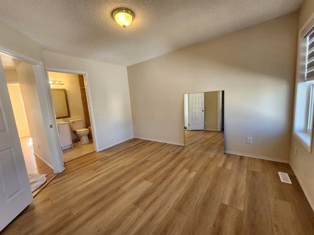 86 Harvest Rose Circle Ne, Calgary, AB - Indoor Photo Showing Other Room