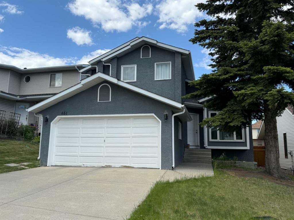 651 Macewan Drive Nw, Calgary, AB - Outdoor