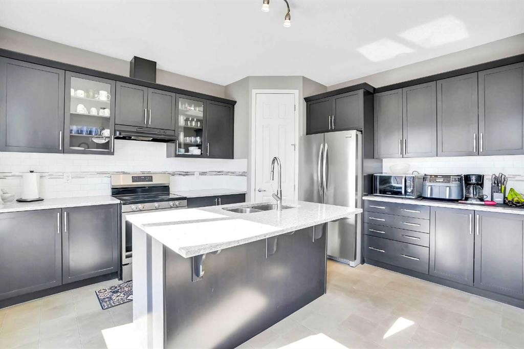 76 Cityscape Grove Ne, Calgary, AB - Indoor Photo Showing Kitchen With Stainless Steel Kitchen With Double Sink With Upgraded Kitchen