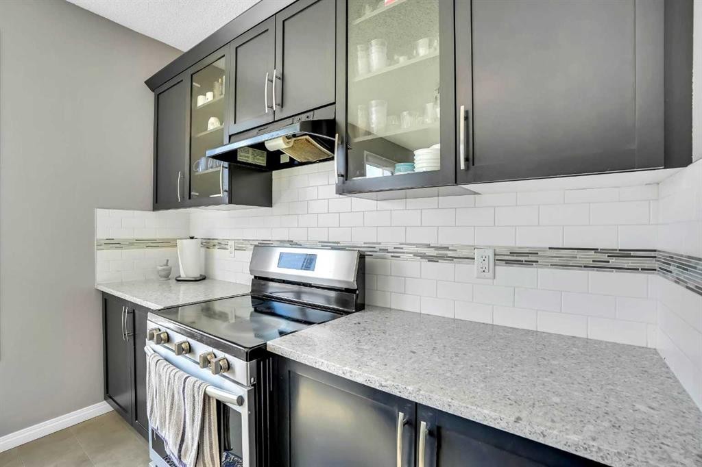 76 Cityscape Grove Ne, Calgary, AB - Indoor Photo Showing Kitchen