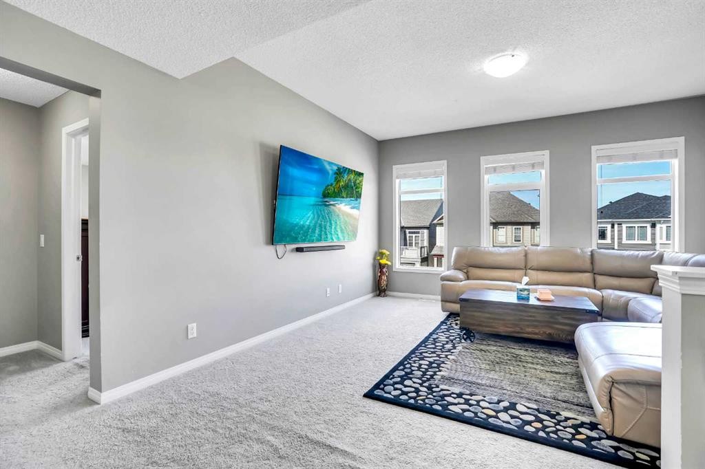 76 Cityscape Grove Ne, Calgary, AB - Indoor Photo Showing Living Room