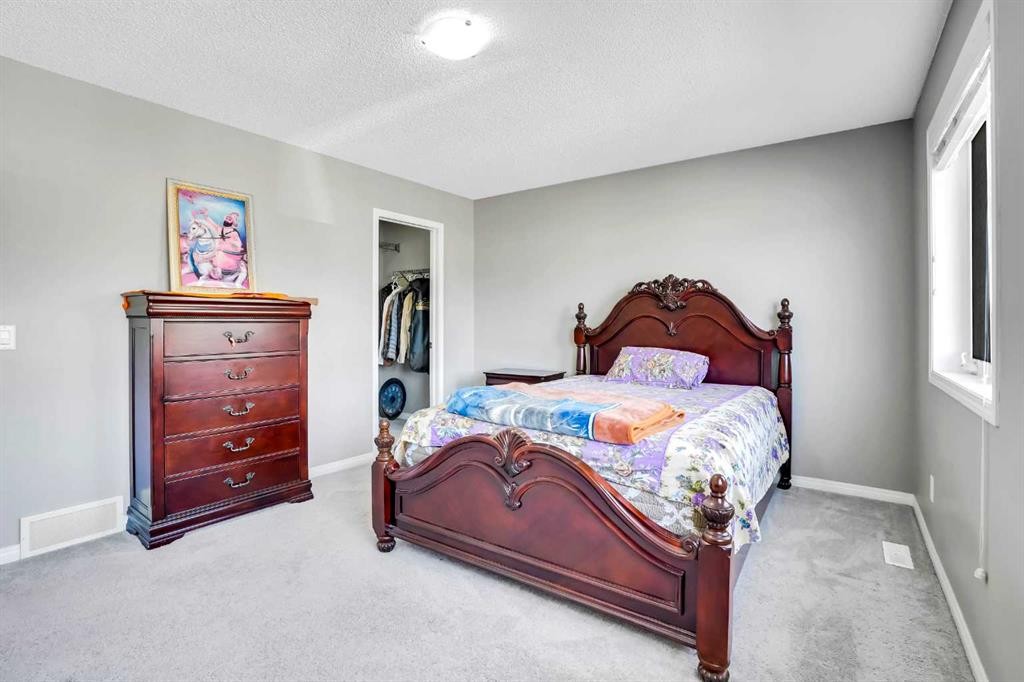 76 Cityscape Grove Ne, Calgary, AB - Indoor Photo Showing Bedroom