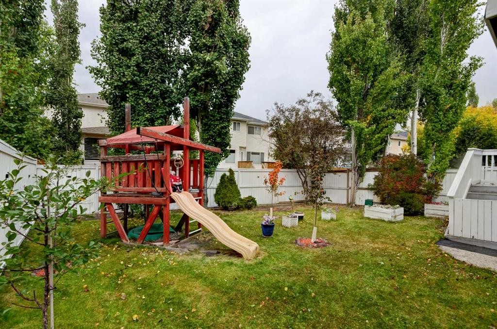 1121 Sierra Morena Court Sw, Calgary, AB - Outdoor